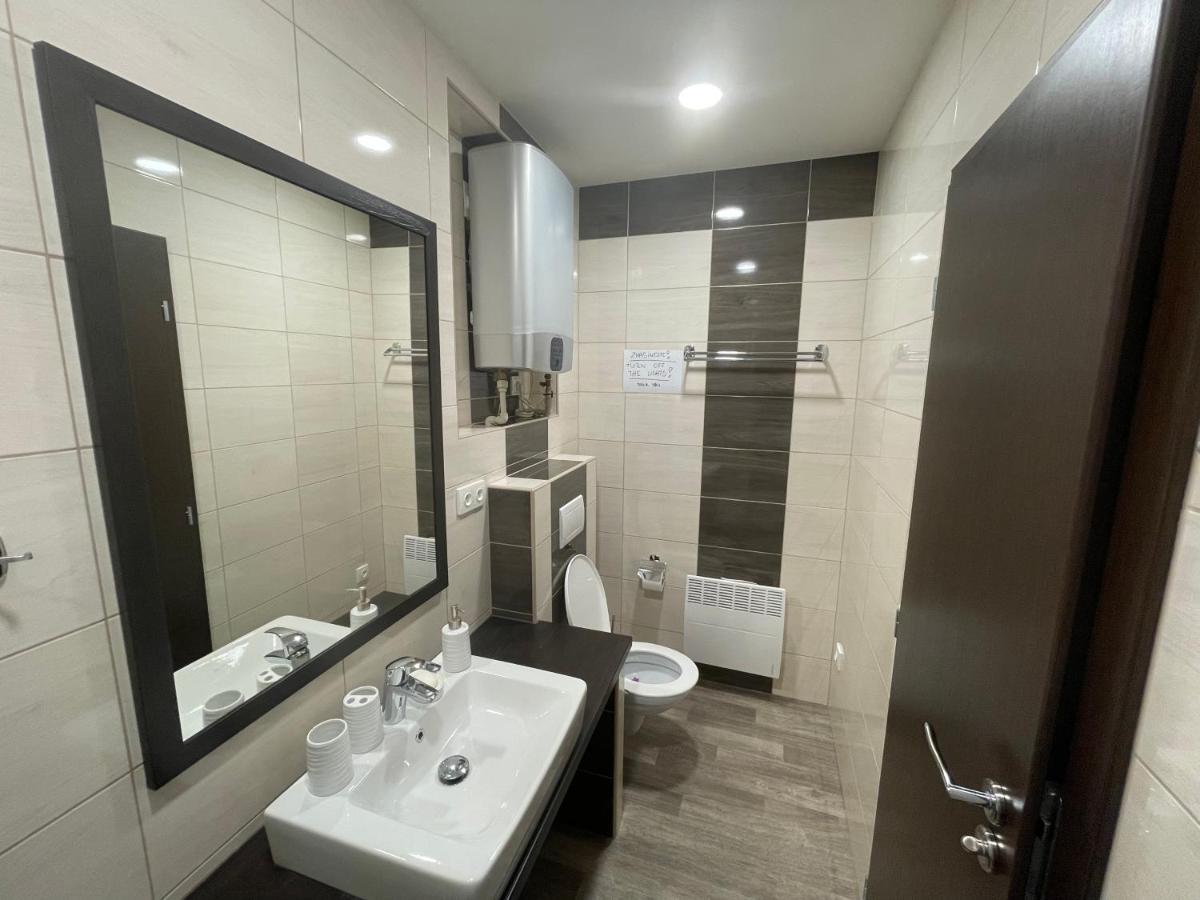Apartman Atelier Kadan Exterior photo
